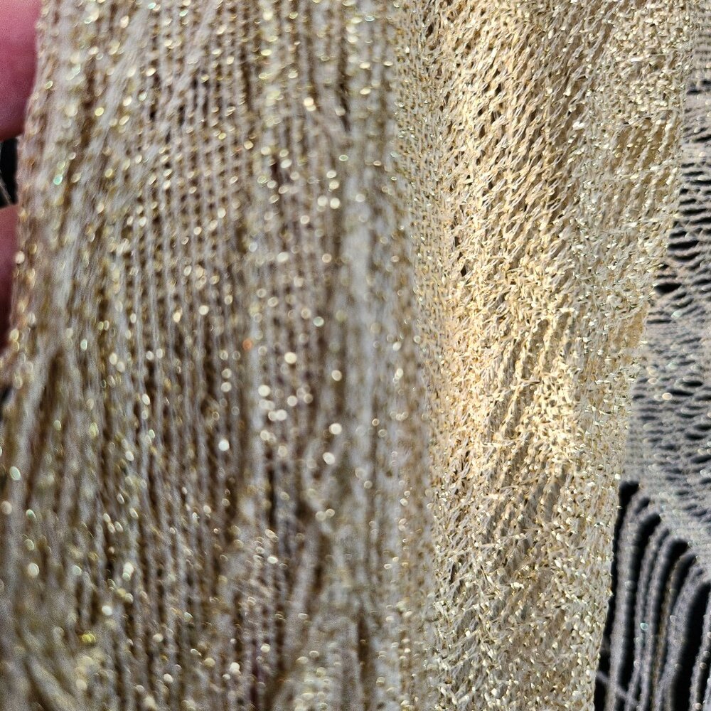 Vintage Golden Evening Shawl - Picture 4 of 9